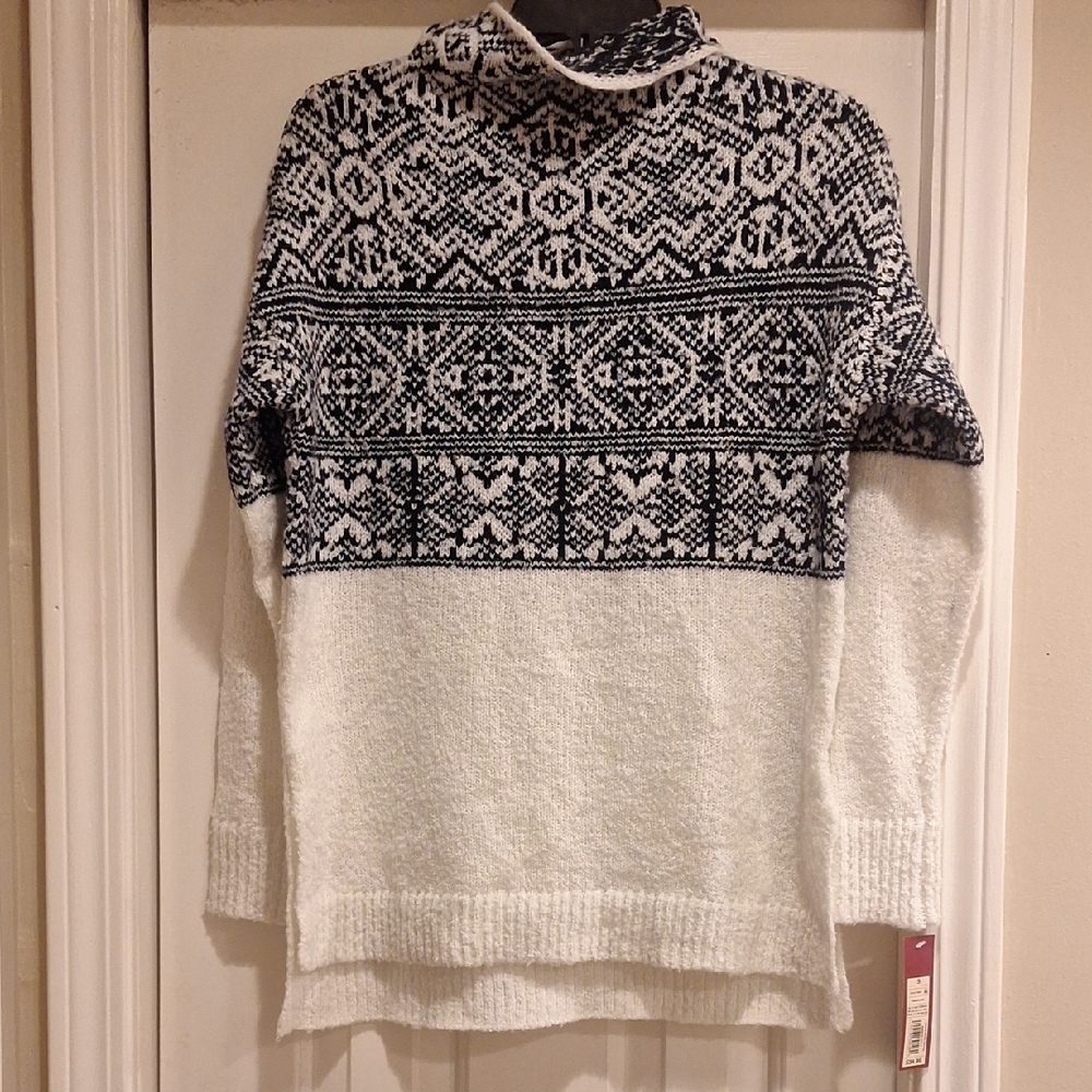 Black and White Patterned Sweater